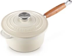 Le Creuset Steelpan - Met Deksel - Tradition - Meringue - ø 18 Cm / 1.8 Liter -Pot Promotiewinkel 1200x941 2